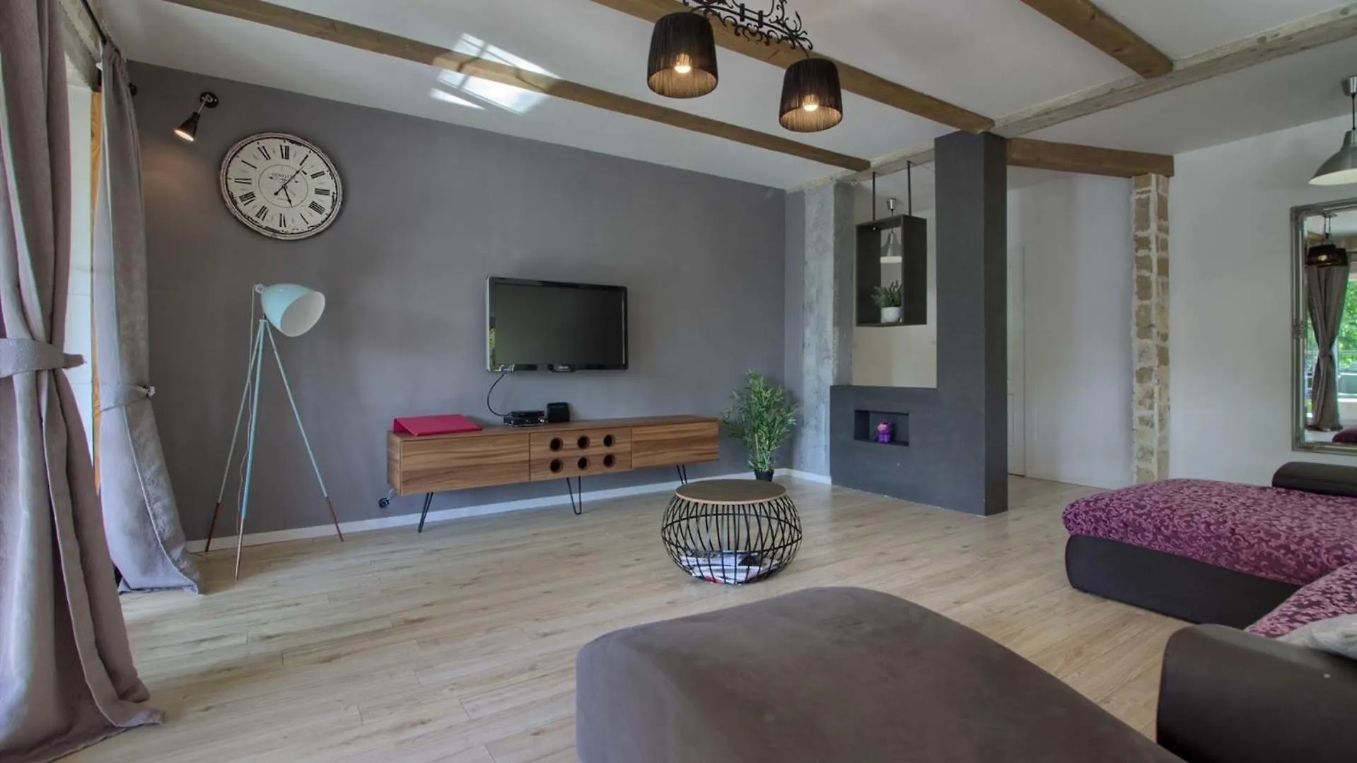 Ferienhaus Mit Privatpool Fuer 12 Personen Ca 300 Qm In Sisan, Istrien Suedkueste Von Istrien 0*,