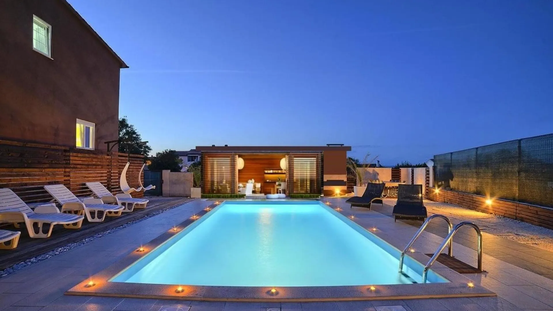 Ferienhaus Mit Privatpool Fuer 12 Personen Ca 300 Qm In Sisan, Istrien Suedkueste Von Istrien 0*,